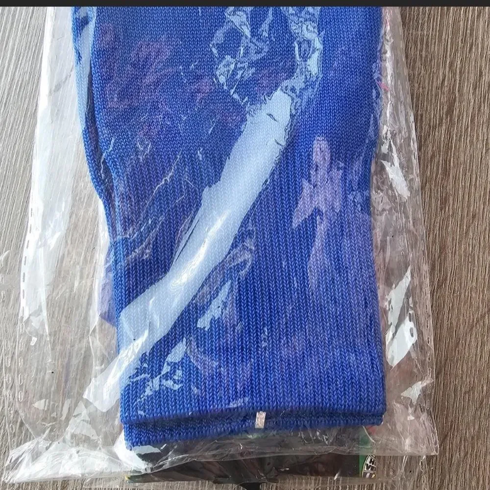 Xiong Bang Soccer-Themed Crew Socks (Blue)